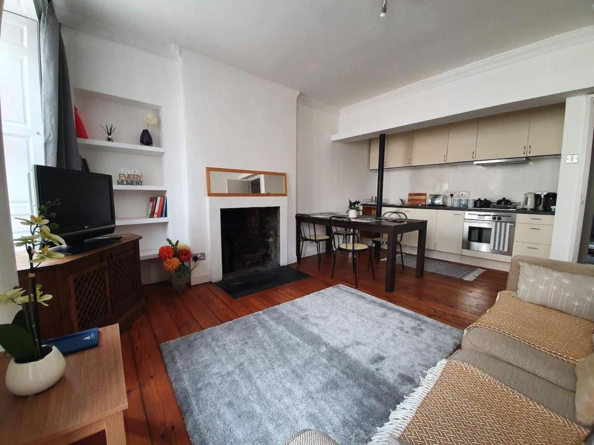 Lovely 2 Bedroom Flat In The Heart Of The City Edinburgh Dış mekan fotoğraf